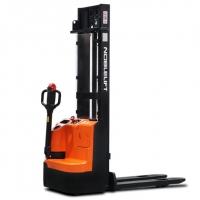 ECL15B經(jīng)濟(jì)型長(zhǎng)手柄堆高車(chē)，諾力電動(dòng)堆高車(chē)