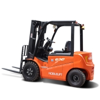 FE4P30/35Q四支點(diǎn)鋰電平衡重叉車(chē)，諾力電動(dòng)叉車(chē)